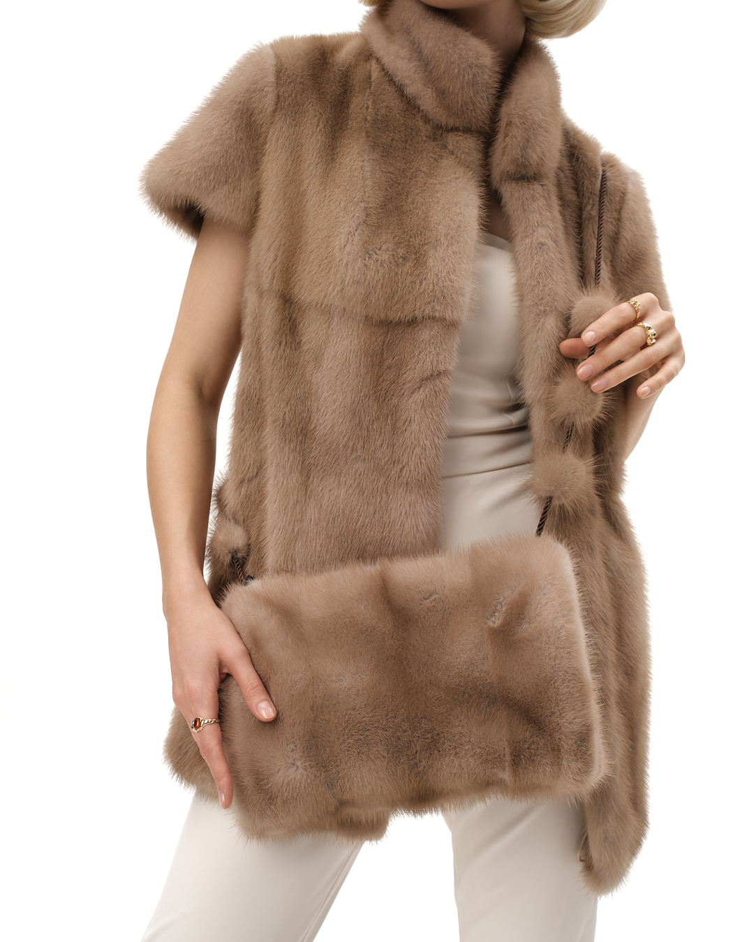жилет из меха норки